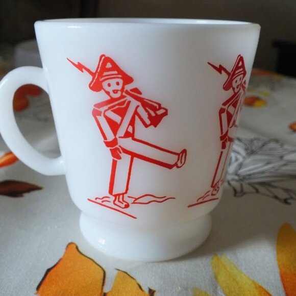 Vintage Hazel Atlas Milk Glass Cup - Picture 2 of 4